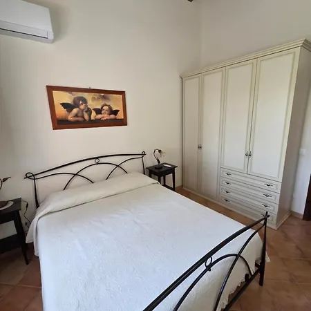 Terrazza Sarmuci Di Feriehus *