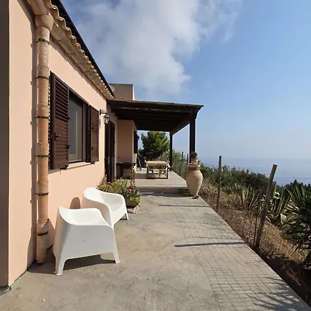 Feriehus Terrazza Sarmuci Di *